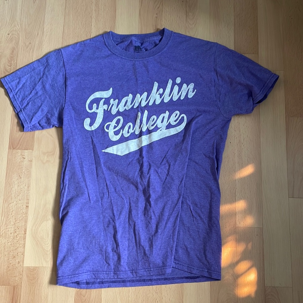 Franklyn collage t-shirt size small